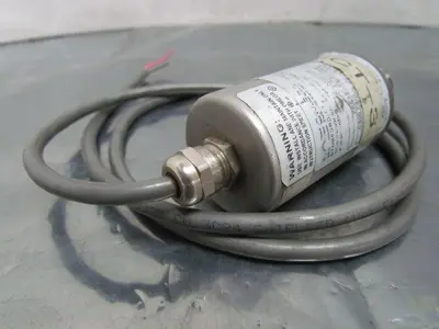Omega PX305-500GI Pressure Transducer 500 PSI 12-30VDC 4-20mA 1/4" NPT