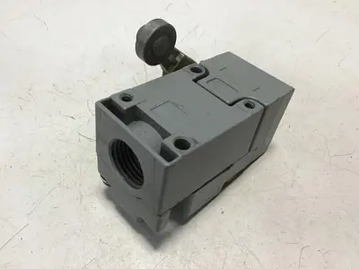 USED SQUARE D 9007-C52B2