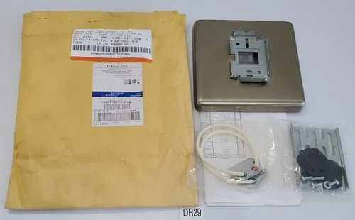 NEW Johnon Controls T-4000-612