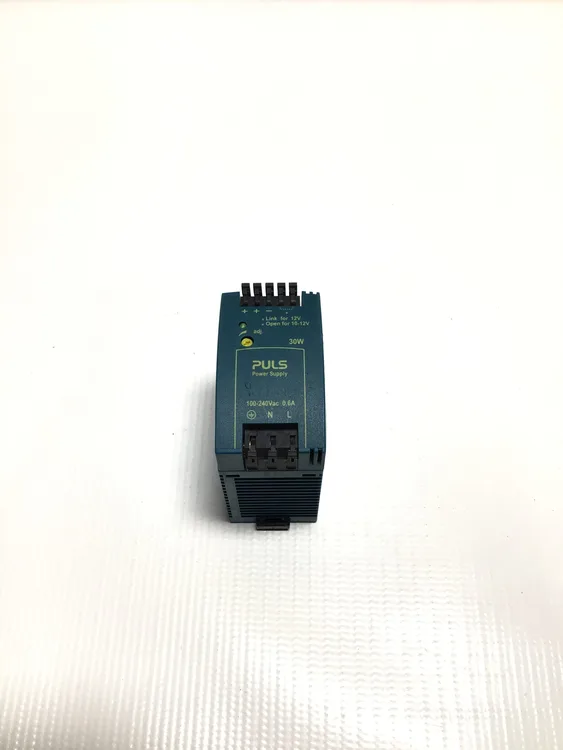 Used PULS 🔍 MODEL: ML30.102
HIGHLY REGARDED IN THE FIELD FOR ITS STABILITY AND PERFORMANCE. Power Supplies | Moses B Glick #991990