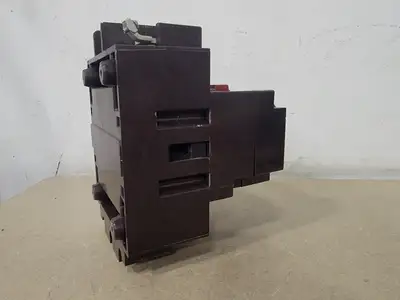 USED CUTLER-HAMMER C10EN3