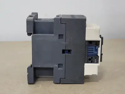 USED TELEMECANIQUE LC1D12