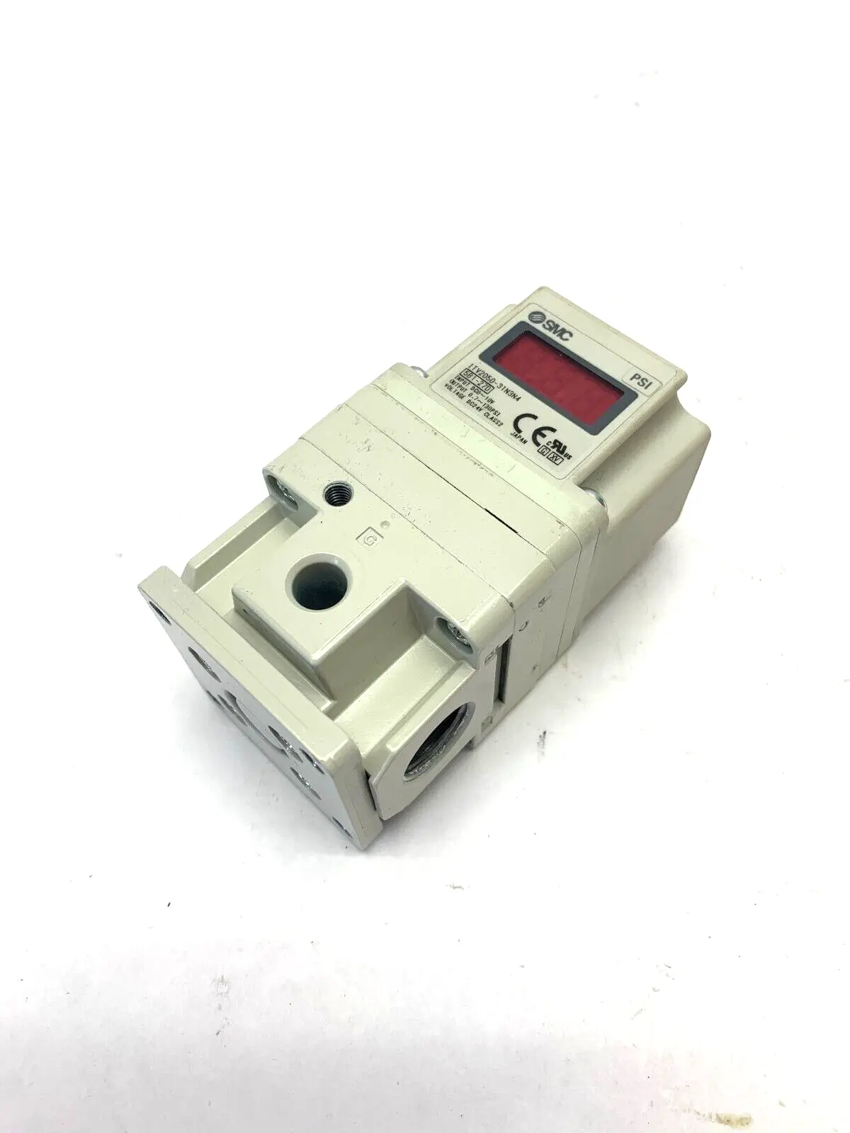 USED SMC 5B1-27D PNEUMATIC REGULATOR