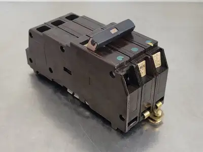 90 Amp, 3 Pole, 240 volts Circuit Breaker