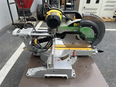 Used 2015 DEWALT "DWS780" Miter Saws California US | MachineryMax #1373244