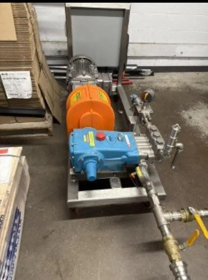 USED CAT PUMPS 3CP OR 5CP SERIES