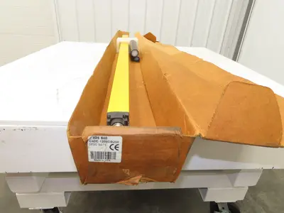 Sick C40E-1203DB200 C4000 Series Safety Light Curtain Sender 1200mm 21ms 24vdc
