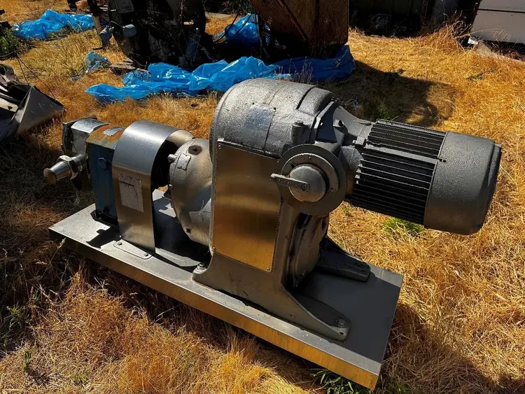 Used ST. REGIS SIZE 6R Positive Displacement Pumps California US | Machinery & Equipment #170830