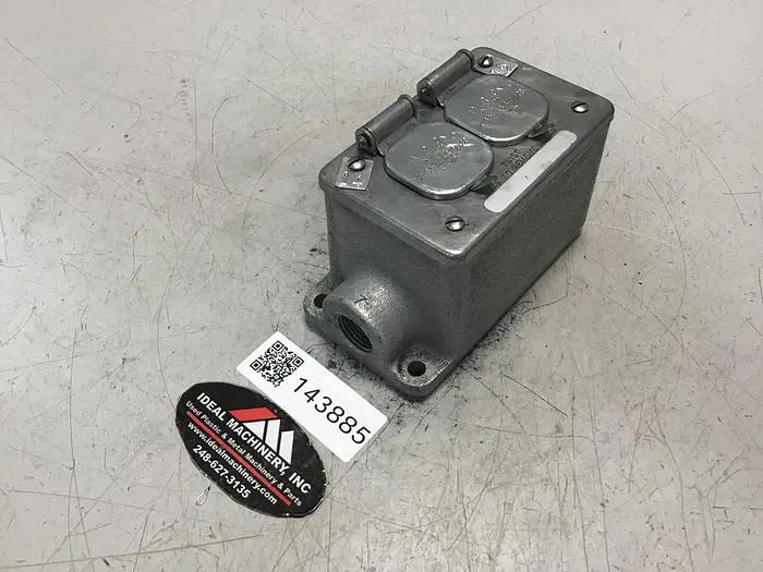 Used C CHAUVIN ARNOUX RE20097 Bus Bars & Plugs Michigan US | Ideal Machinery #714659