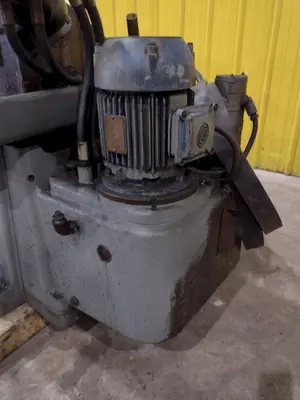 15" X 32" MANNAIONI MAN-AU-CYCLE THREADING LATHE, 4" HOLE: STOCK #16992