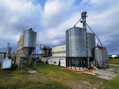 Crush Plant 150 TPD + Refinery 50 TPD