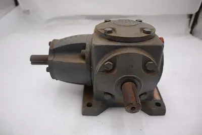 BOSTON GEAR R146-CM1 SPECIAL MT REDUCER STOCK M-70