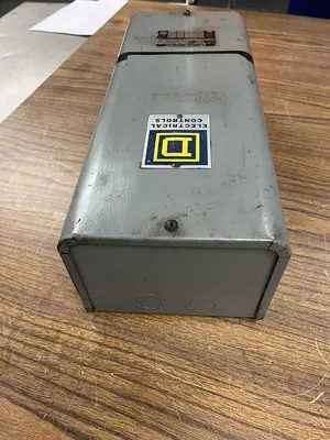Used SQUARE D 9039-FG1 Industrial Controls Ohio US | Surplus Asset Holdings #1237287