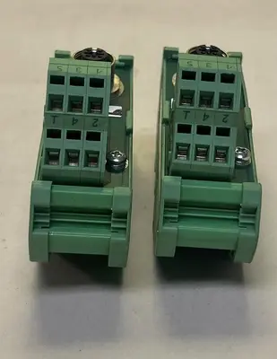USED PHOENIX CONTACT FLKM-M12/B/5P/4A/SO106