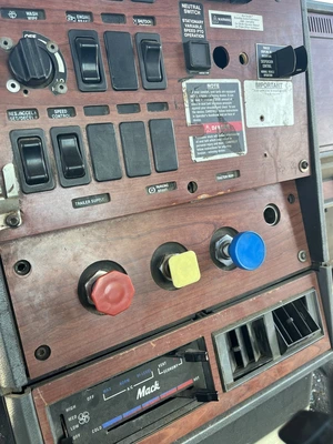 Used 1999 MACK CH-613 Conventional trucks North Carolina US | Proxy Equipment #1385257