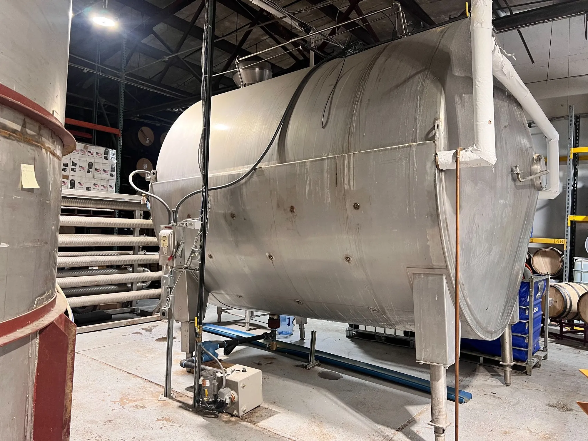 USED STAINLESS STEEL 5,000 Gallon Tank Stainless Steel Tanks