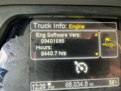 USED 2017 PETERBILT 567 6X4