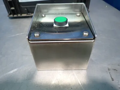Used MENNEKES ME SLPB1A Electrical Boxes Ohio US | HGR 24 #1004437
