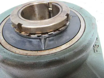 NTN F315 4-Bolt Flange Brg. Housing W/UK315+HE2315 2-1/2 ADAPTER SLEEVE BRG.