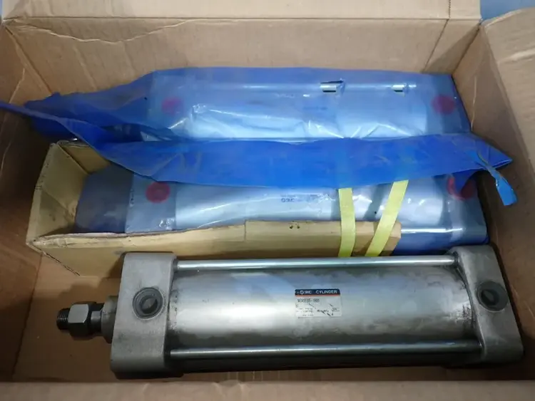 Used SMC NCA1B3250800 Cylinders | HGR 24 #731238