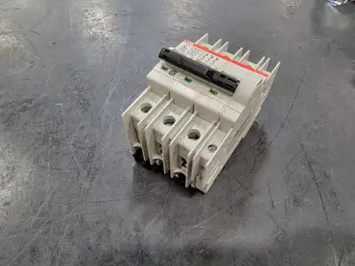 NEW ABB S203UP-K25A