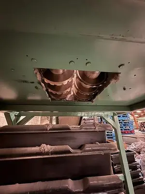Incline Conveyor Belt with Shredder
