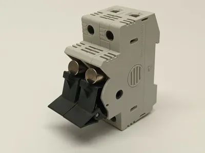 USED ALLEN BRADLEY SER B FUSE HOLDER, 2 POLE, W/ LP-CC-10 FUSES