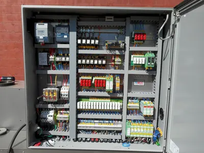 USED 2002 METROPOLITAN COMPUTING CORPORATION PRESSTER 252