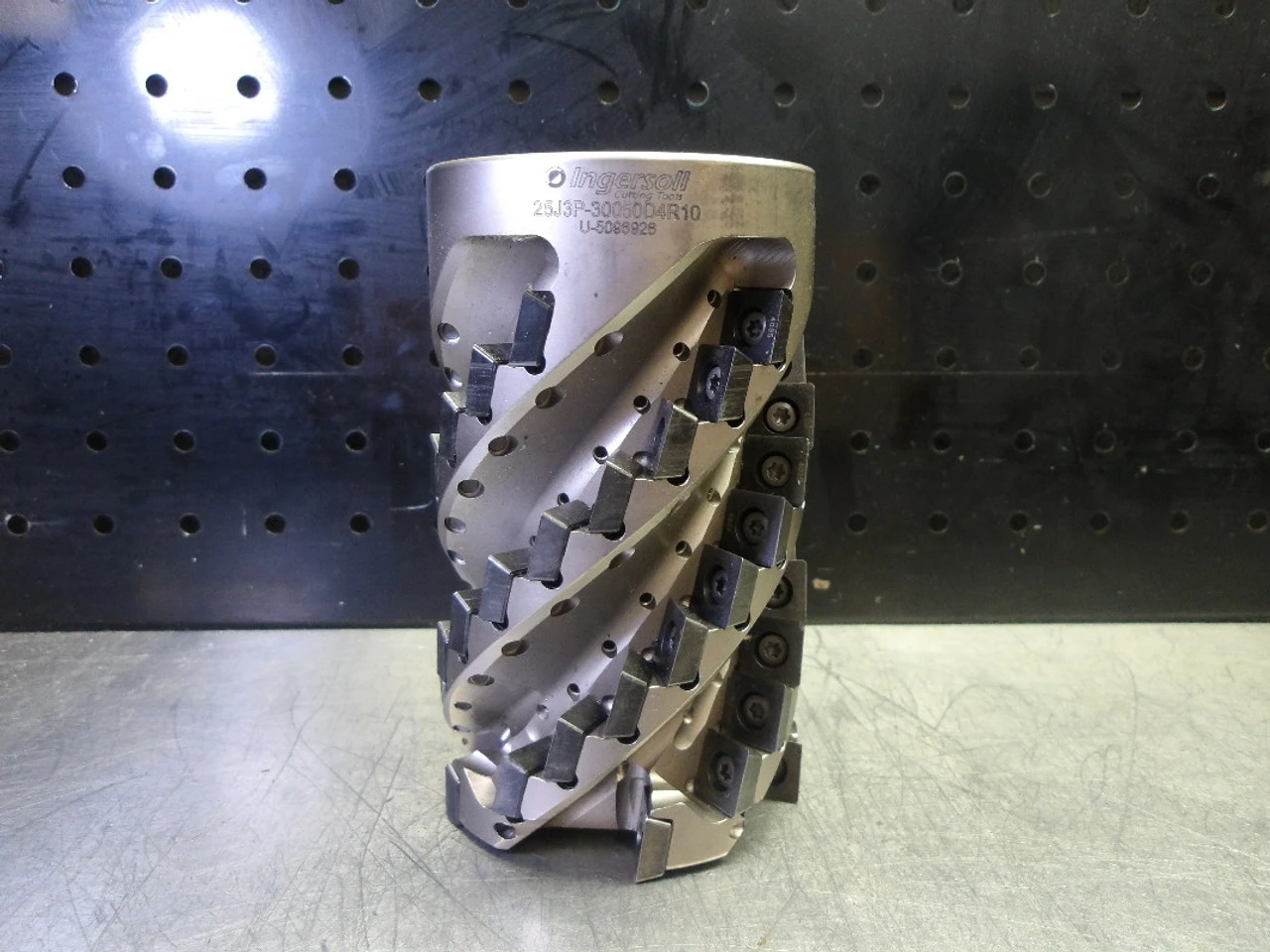 Ingersoll 3" Indexable Milling Cutter 1.25" Arbor 25J3P-30050D4R10 (LOC288B)
