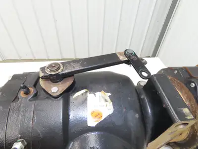 Hyster E80XN Forklift Front Dual Wheel Drive Axle Assembly 8-Lug Off E80XN