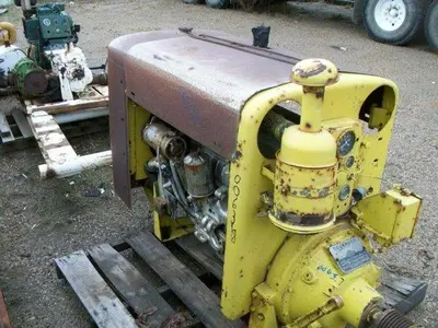 USED IHC INTERNATIONAL 6 CYLINDER DIESEL ENGINE