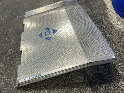 Used _UNKNOWN_ _UNKNOWN_ Dock Levelers Ohio US | HGR 24 #1370407