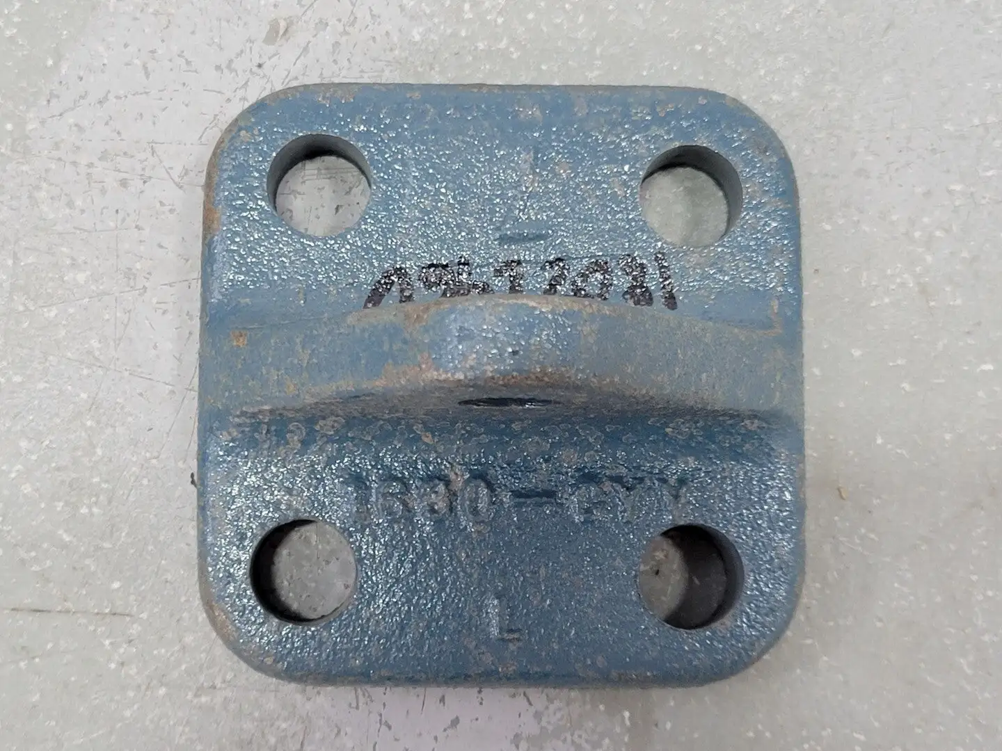 3-1/4" General Cylinder Eye Bracket
