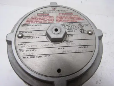 United Electric H122K-S157B Pressure Differential Sensor 10-100 PSID 480V