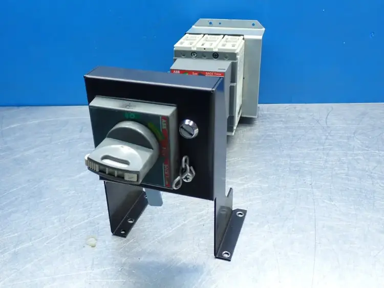Used ABB TMAXT2H100 Circuit Breakers Ohio US | HGR 24 #878503