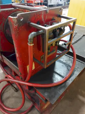 9,000 LBS THERN MODEL #943MDN PORTABLE PNEUMATIC DIE REMOVAL WINCH: STOCK #13457