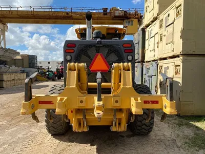 2015 John Deere 772GP