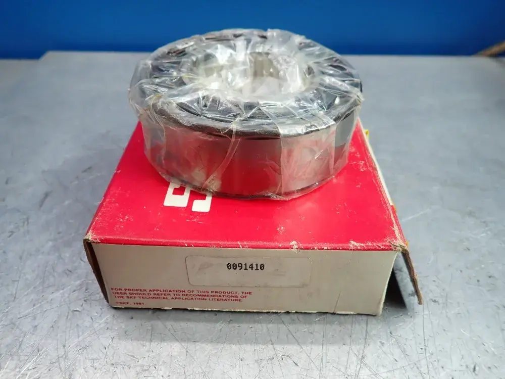 NEW SKF 5212M