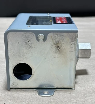 NEW Mercoid AP-153-37