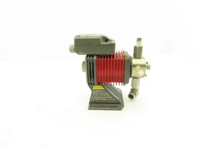 Iwaki EH-C20SH-200R9 Metering Pump Dosing Chemical 200V 360SPM 3/8" NPT *Read
