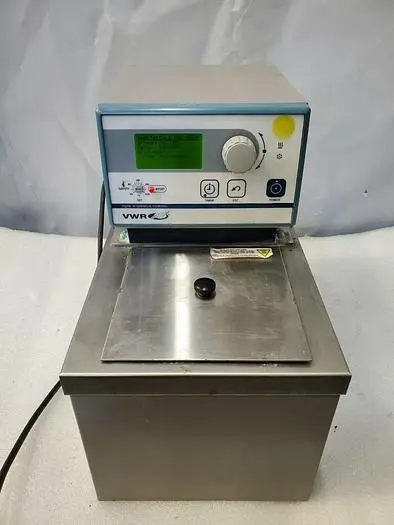 VWR 1136D digital temperature controlled circulating water bath
