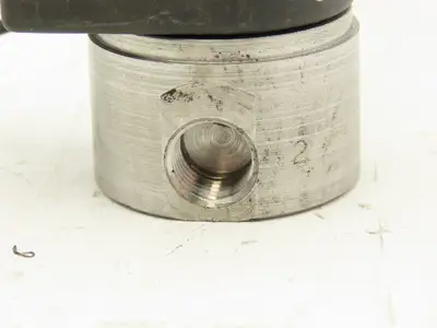 Honeywell Skinner 71315SN2GN00 Solenoid Valve 3 Way 1/4" NPT NC 120V 200PSI
