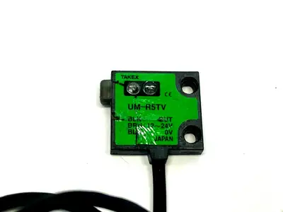 UM-R5TV | Takex  Polarization Reflector Photoelectric Sensor - Used