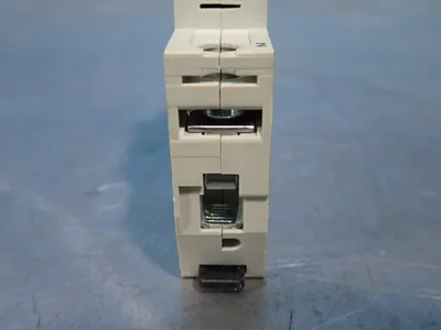 New | in-Stock ALLEN BRADLEY 1492SP1C100 Circuit Breakers Ohio US | HGR 24 #864378