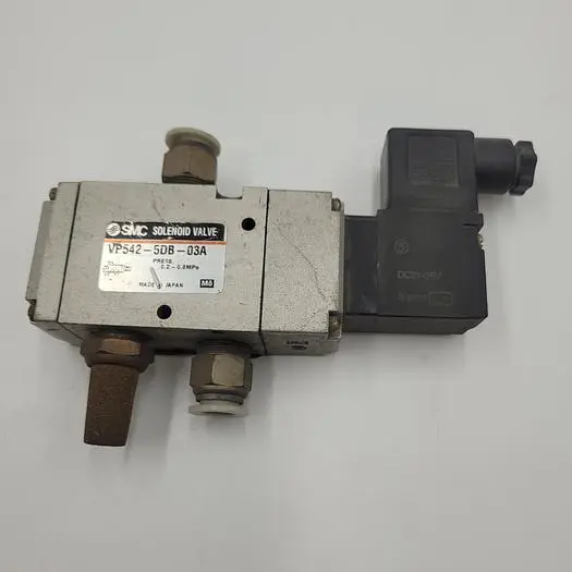 Used SMC SMC SOLENOID VALVE VP542-5DB-03A Solenoid Valves | ND Industrial Surplus #1218383