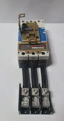 Westinghouse KD3400F 3 Pole Eaton Cutler Circuit Breaker 400 AMP