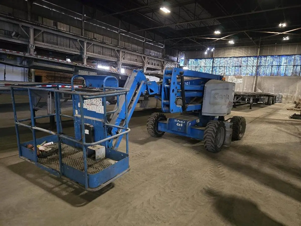Genie Z-45/25J DC – Articulating Boom Lift (USED)