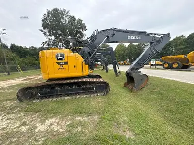 USED 2022 Deere 245P-TIER