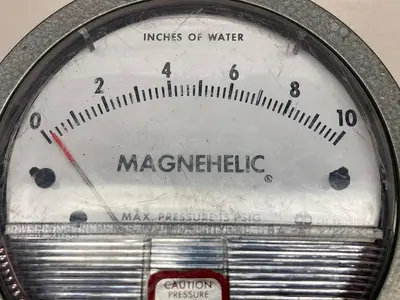 New | in-Stock MAGNEHELIC 0-10 Lab Manometers Ohio US | Surplus Asset Holdings #1365690