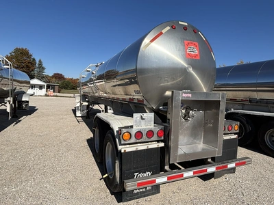 Used 1998 WALKER MILK TANKER TRAILER Liquid Supply Trailers Michigan US | Miedema Asset Management Group #1709504